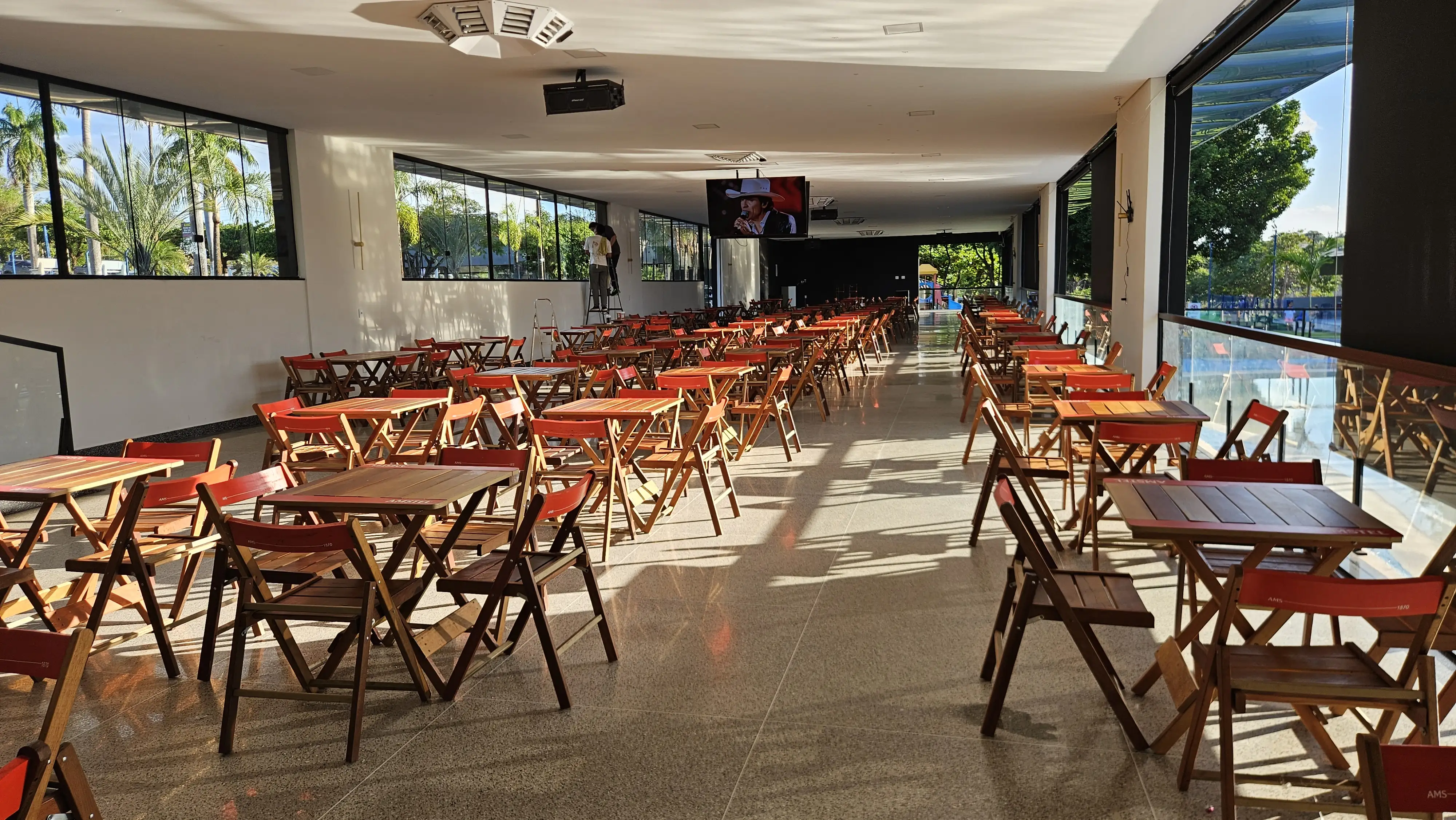 Balcão de Atendimento e Bebidas